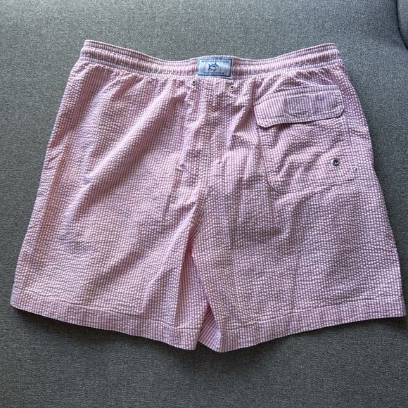 Seersucker Swim Trunks in Pink by Southern Tide Skipjack Size Large - Picture 9 of 14